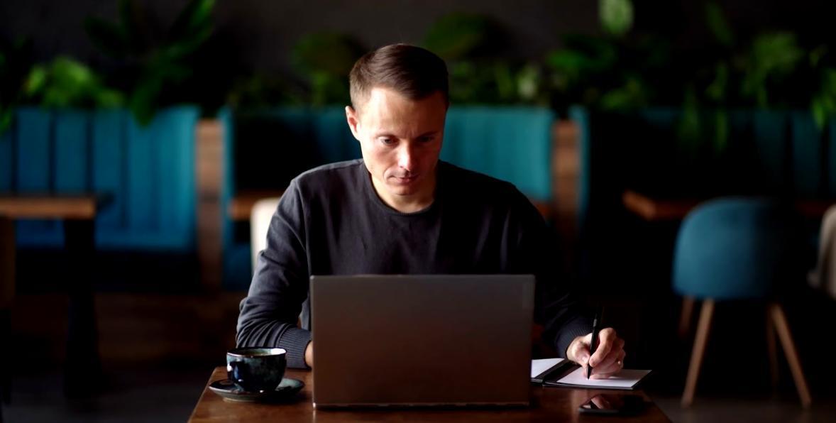 Colaboración educativa en psicología financiera